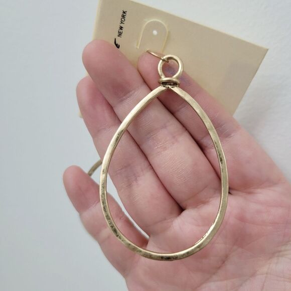 Brand New Kenneth Cole Gold Hoop Earrings - Picture 2 of 7